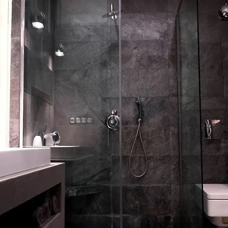 Evergreen - Old Town Spacious Stylish With Ac And One And A Half Bath, Baby & Kid- Friendly *