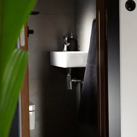 Διαμέρισμα Evergreen - Design & Spacious Old Town With Ac, 1,5 Bath, Family-friendly Μπρατισλάβα