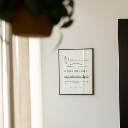 Evergreen - Design & Spacious Old Town With Ac, 1,5 Bath, Family-friendly Μπρατισλάβα