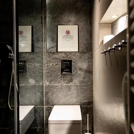 Evergreen - Design & Spacious Old Town With Ac, 1,5 Bath, Family-friendly *