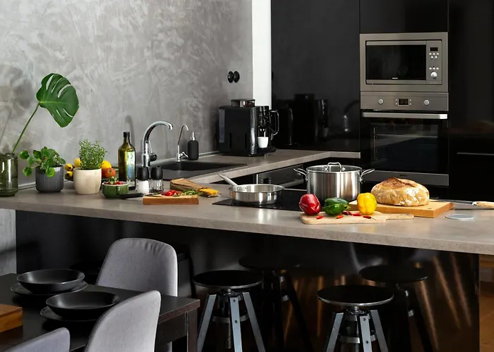 Evergreen - Design & Spacious Old Town With Ac, 1,5 Bath, Family-friendly Bratislava