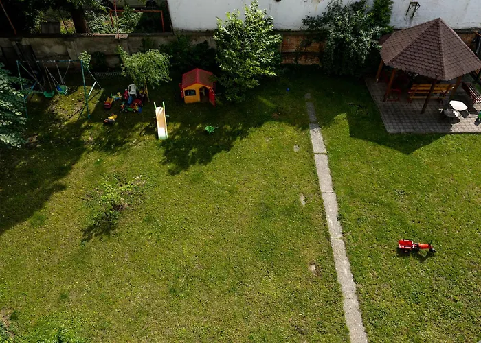 Evergreen - Design & Spacious Old Town With Ac, 1,5 Bath, Family-friendly * Bratislava