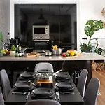 Evergreen - Design & Spacious Old Town With Ac, 1,5 Bath, Family-friendly